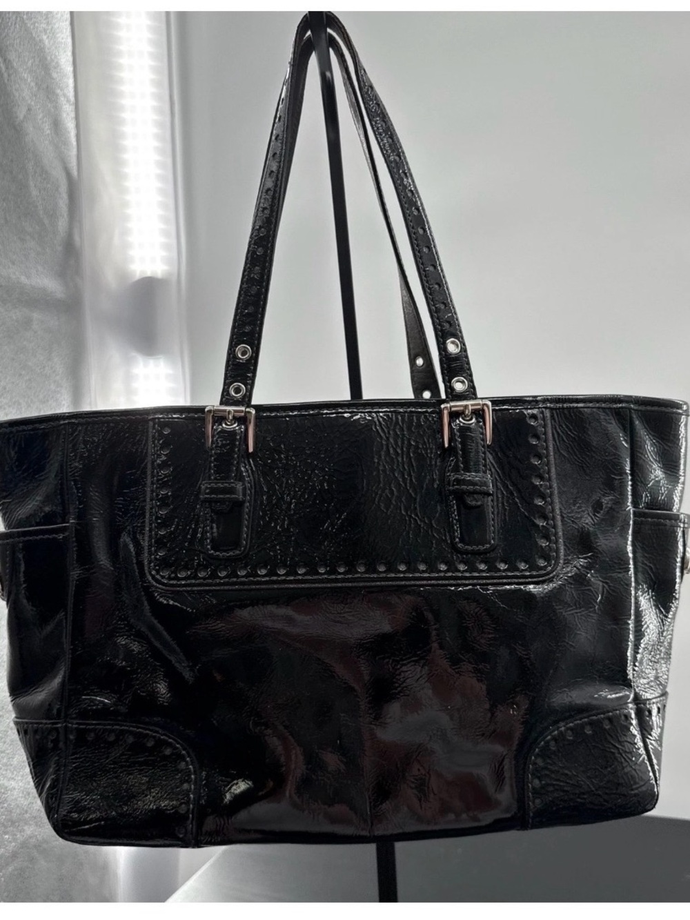Coach Gallery Tote – Black Patent Leather Studded Turnlock (H04Q-1432)